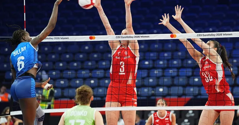 Slovenska ženska odbojkarska reprezentanca izgubila proti Poljski na EP